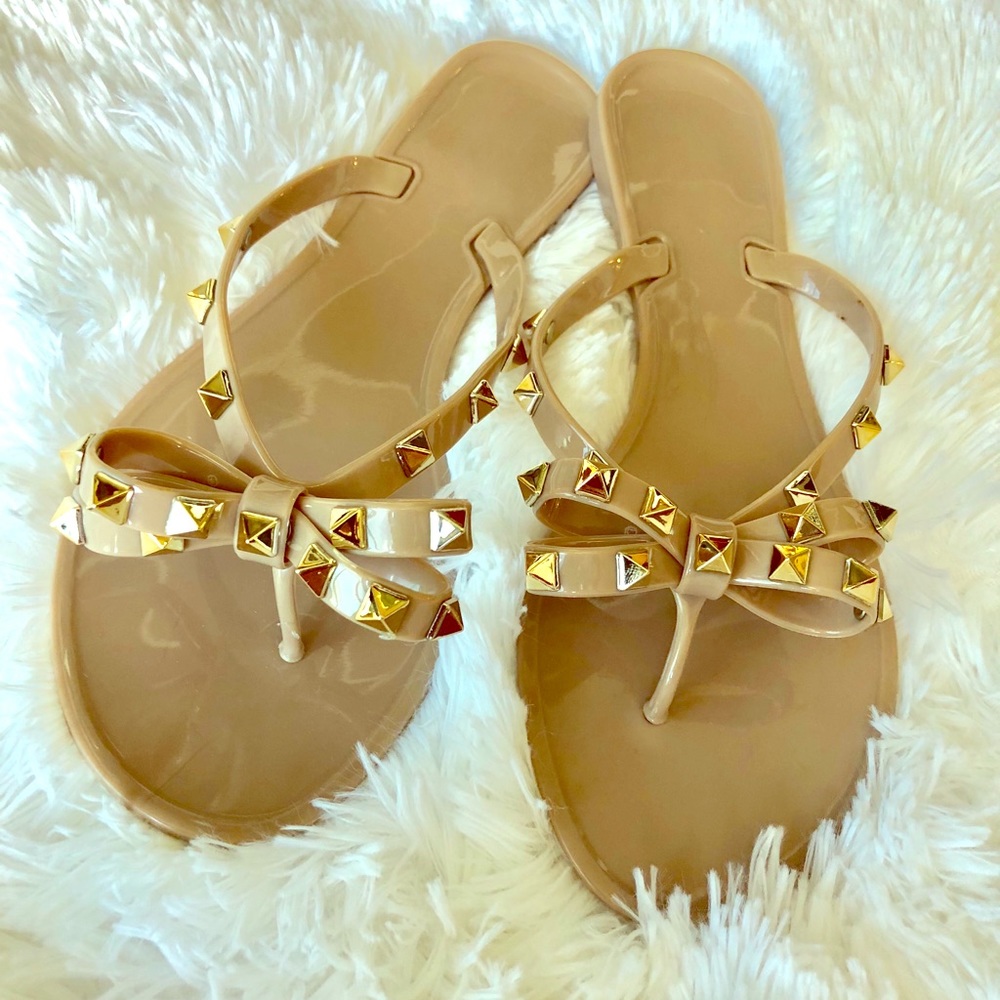 Rockstud PVC jelly flip flop beige sandal size 7